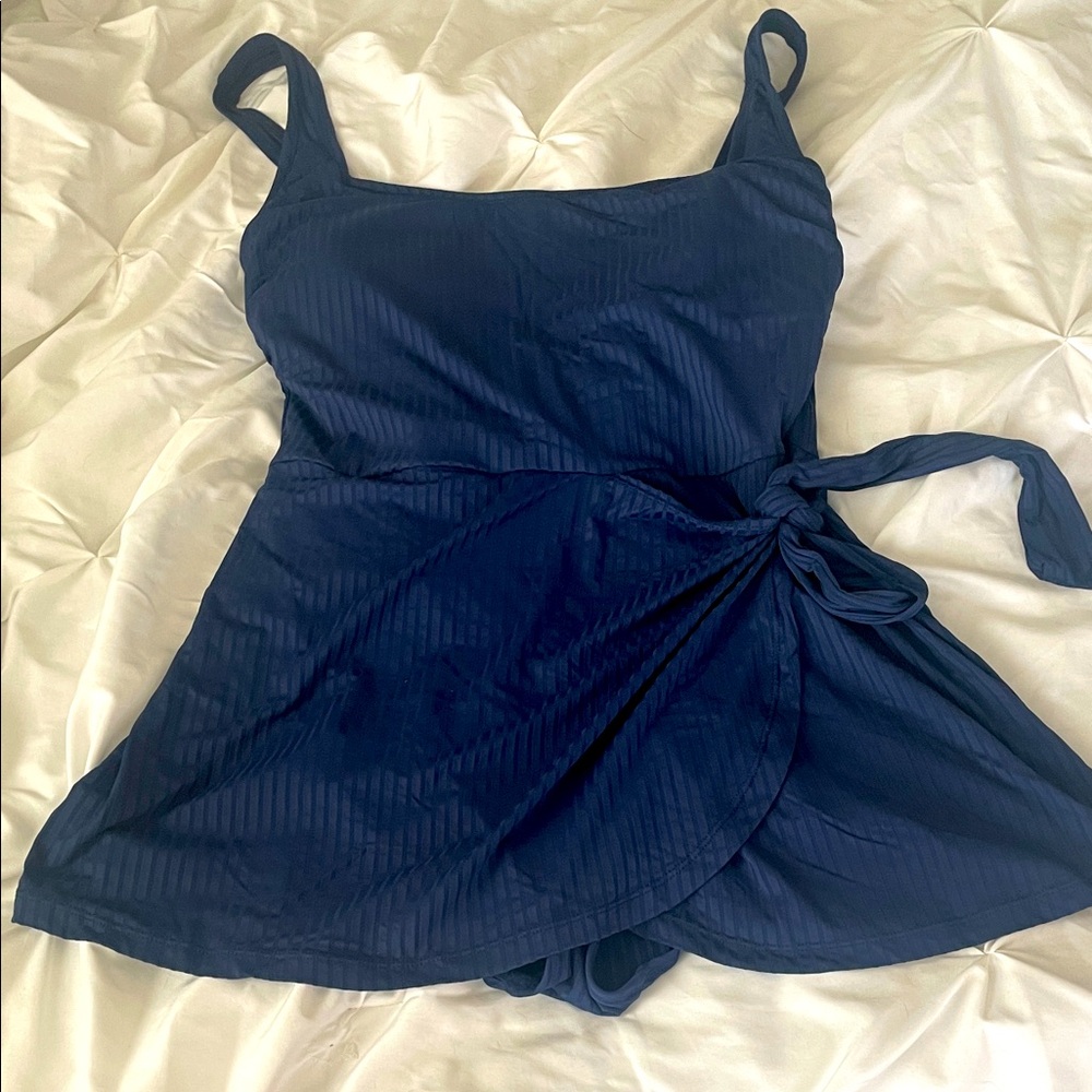 NWOT bathing suit